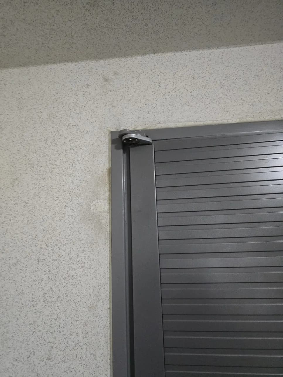 잘안닫히는 뻑뻑한현관문 암레스도어클로 작업 과정