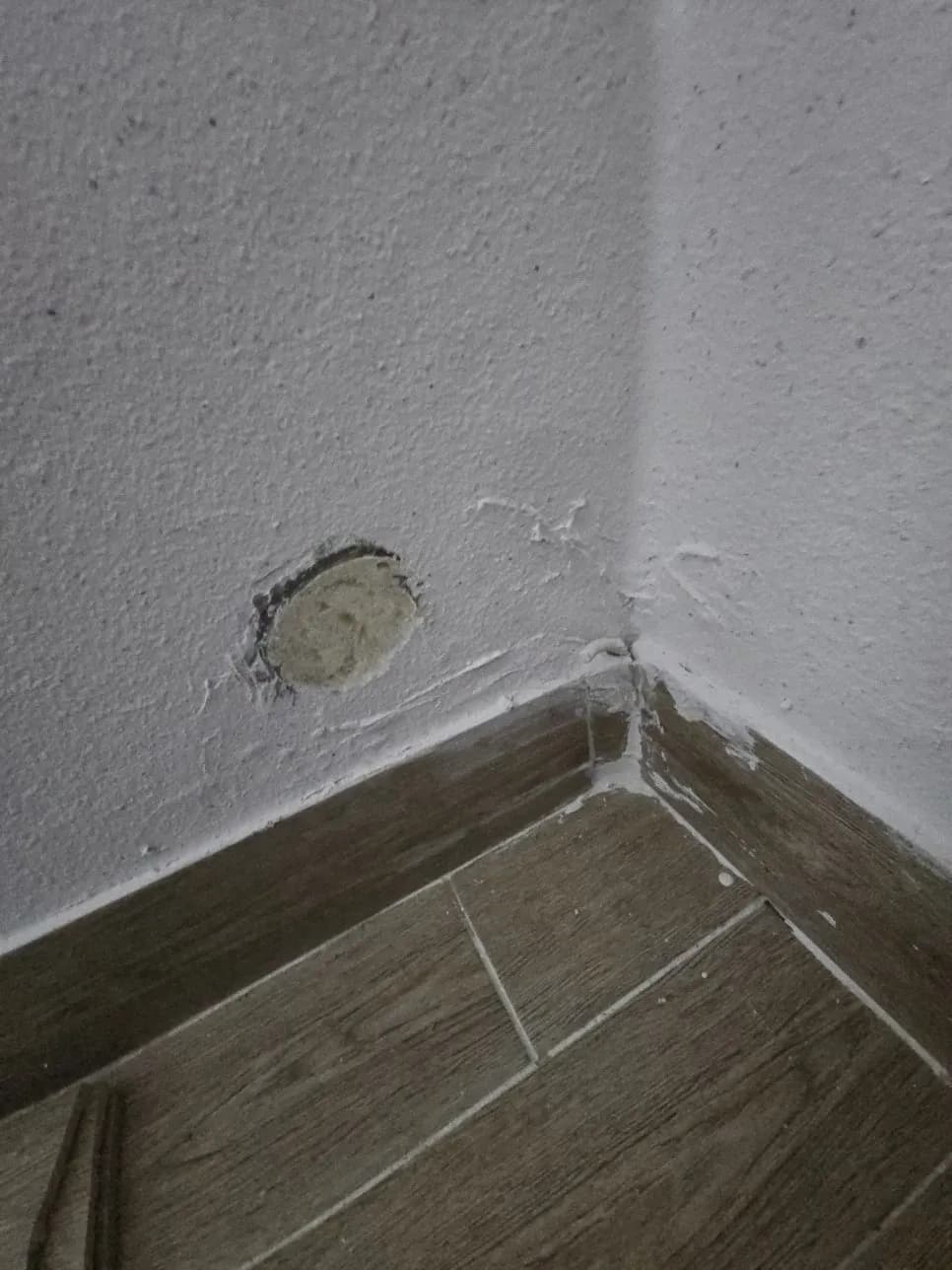 건물외벽에어컨구멍 작업 과정