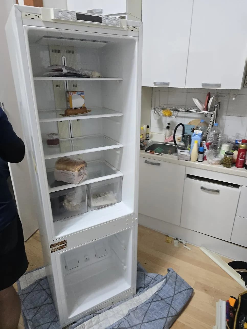 영등포 고정식냉장고분해 다시원위치조립 작업 과정