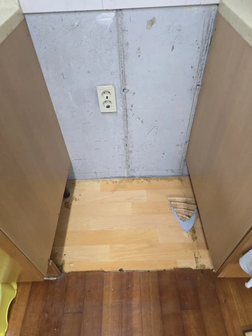 수원 가스오븐렌지 철거 후 매립형전기 작업 과정