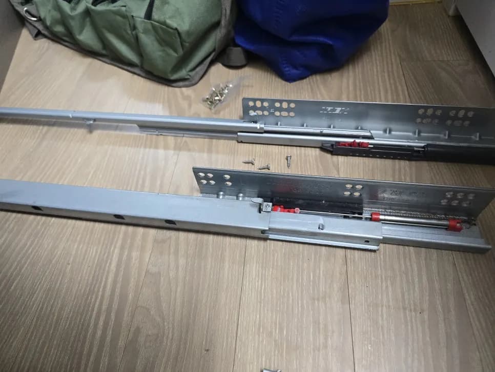 화장대고장난 서랍 작업 과정
