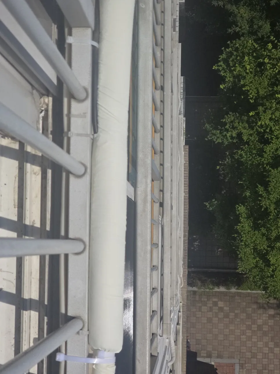 낡은 에어컨배관 난연재새로테이핑교체 작업 과정