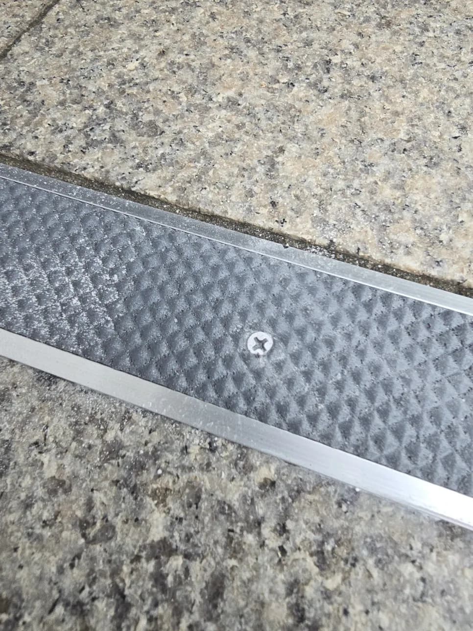 관공서계단 경사로 작업 과정