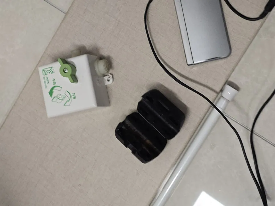 물새는 절수기 패드 철거부터 고장난 작업 과정